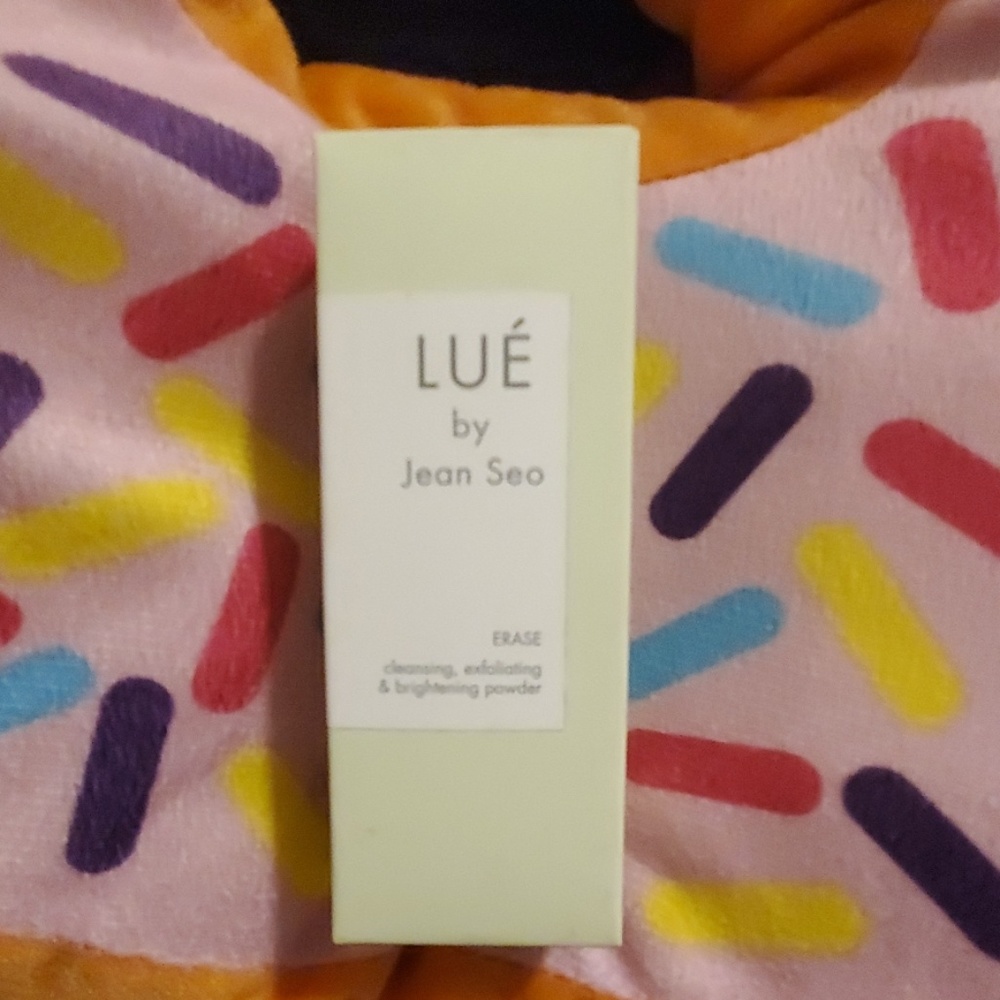 LUÉ